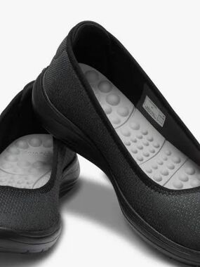 Crocs Reviva Flat Loafers Black size 5